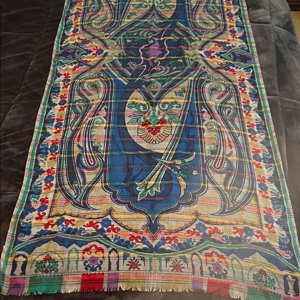 Etro Spa V Spartaco 3 - 20135 Milano Shawl/Scarf- 60% Wool, 25% Silk, 15% Linen